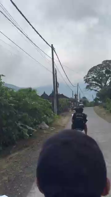 WhatsApp Video 2025-05-30 at 16.44.08.mp4